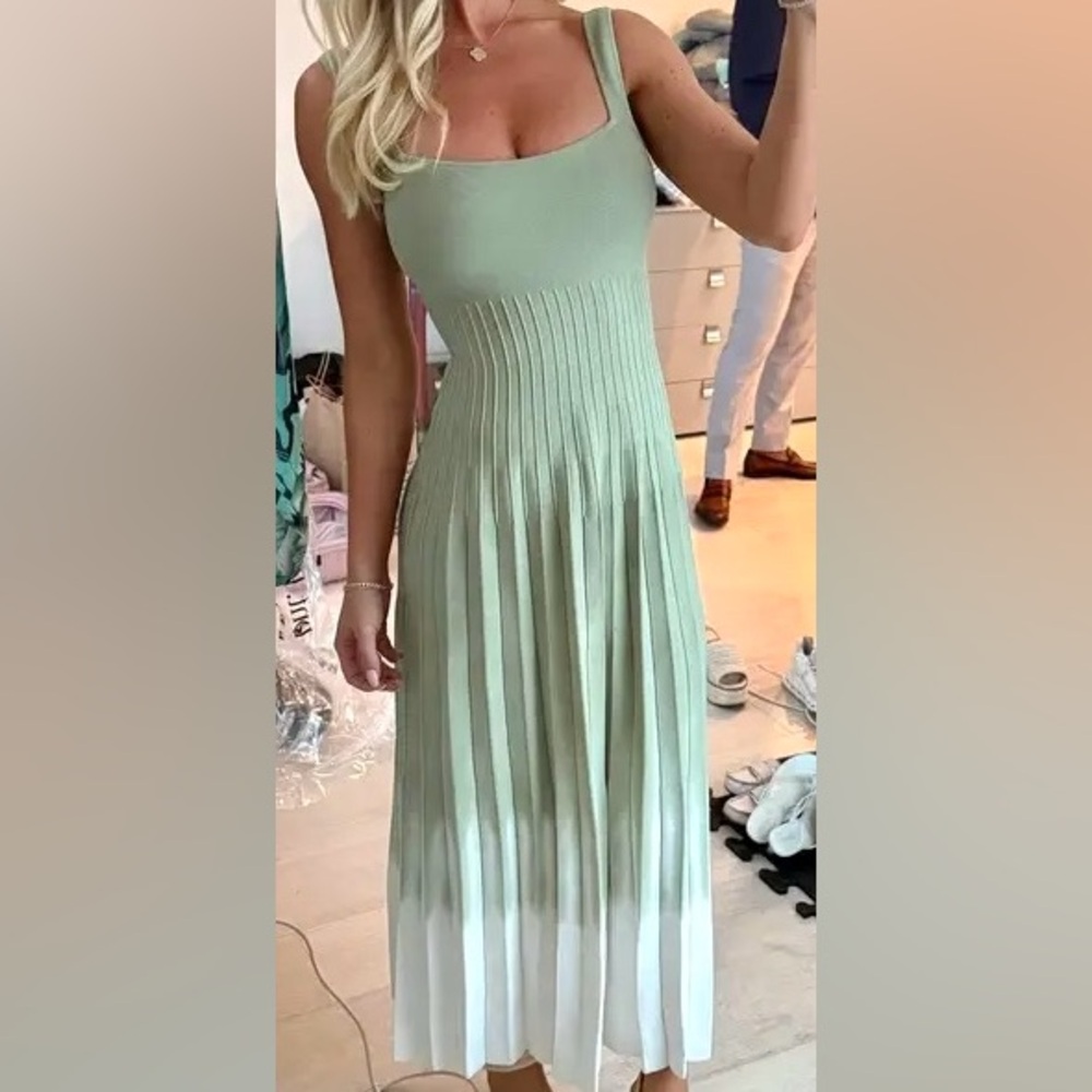 πΊπHPππΊ NWT Staud Ellison Midi Dress Jade Tie Dye πRareπ - Picture 2 of 16